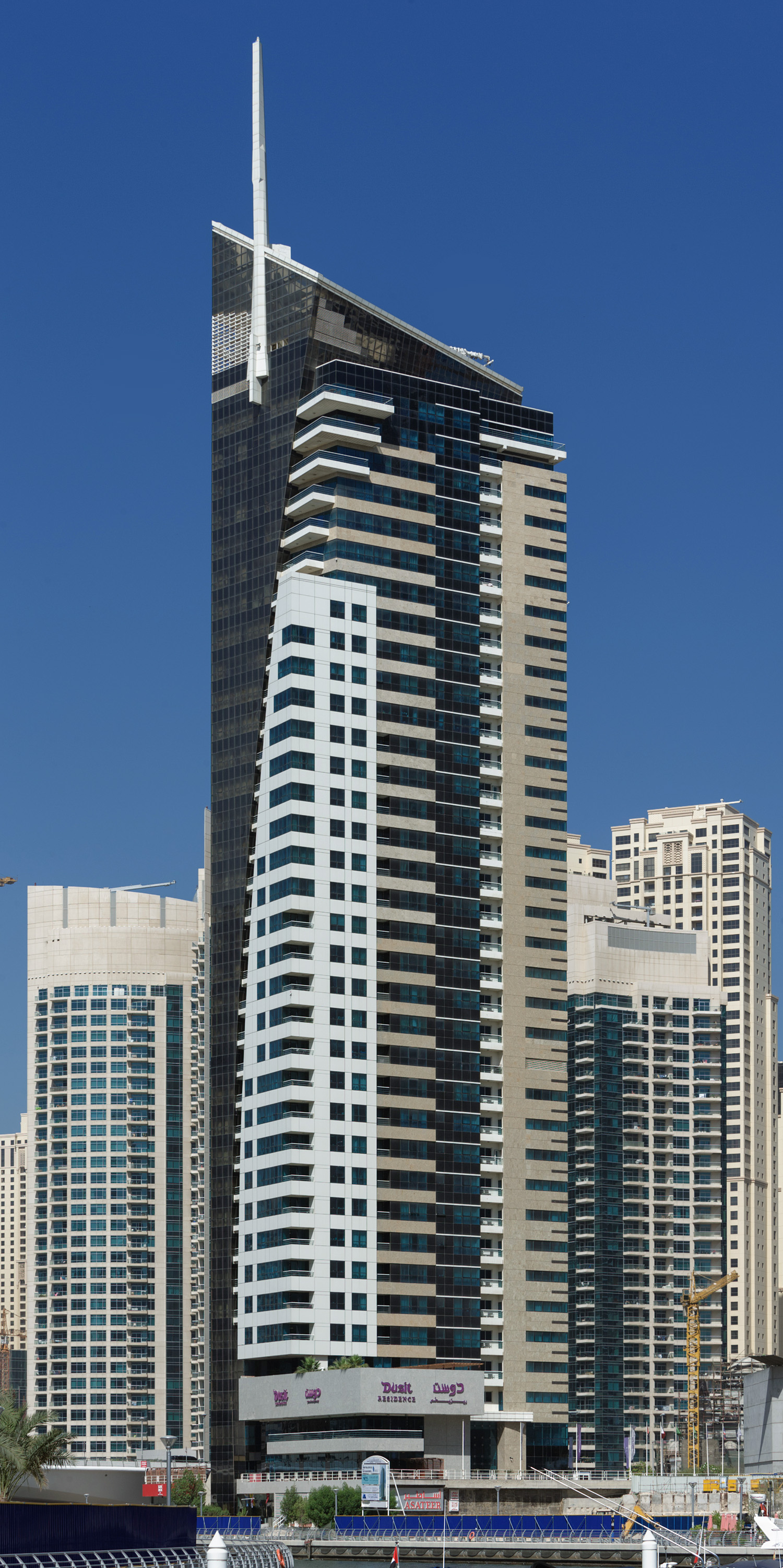 Dusit Residence, Dubai - View from the east. © Mathias Beinling